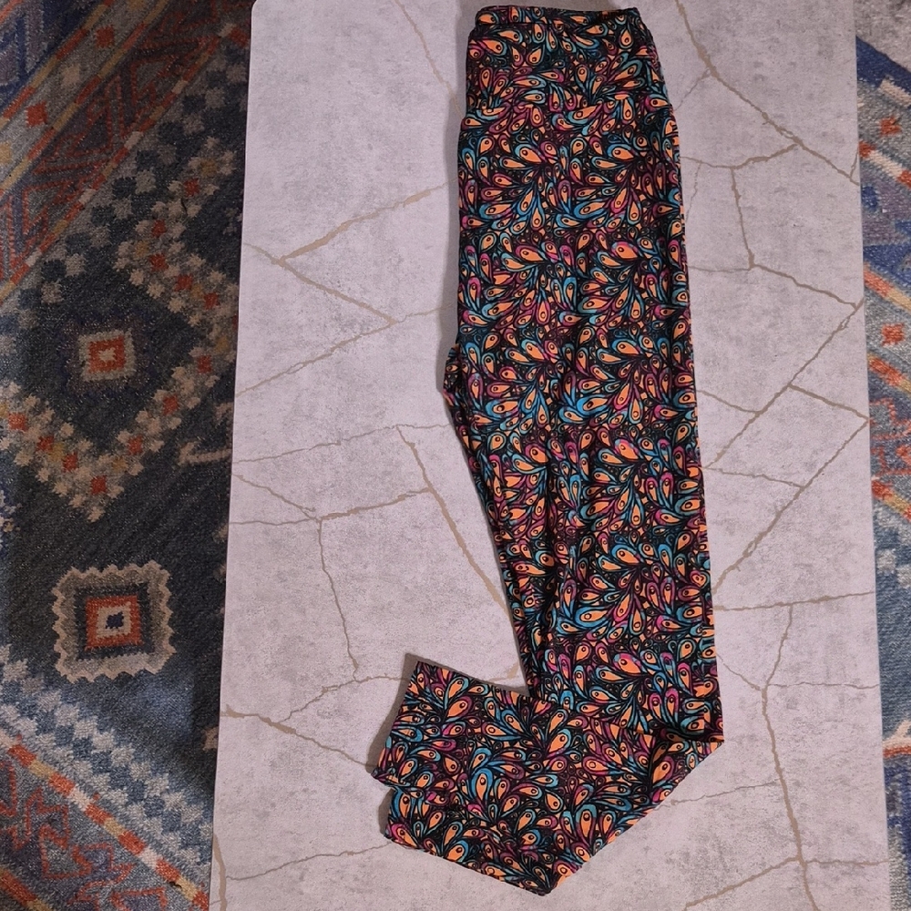 LuLaRoe Multicolor Paisley Leggings